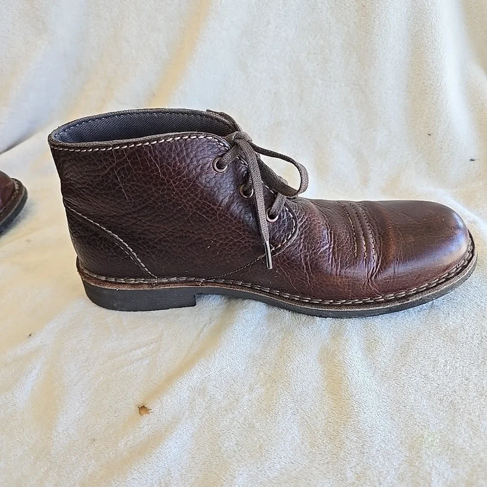 Clarks Men's Brown Leather Chukka‎ Boots Pebbled Leather Design Size 11M